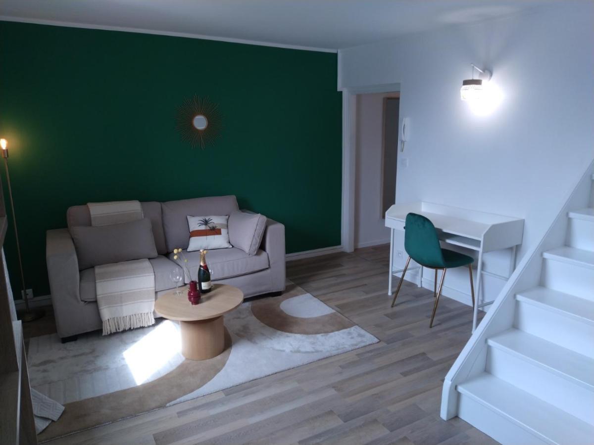 Wallis Yourhosthelper Reims Exterior foto